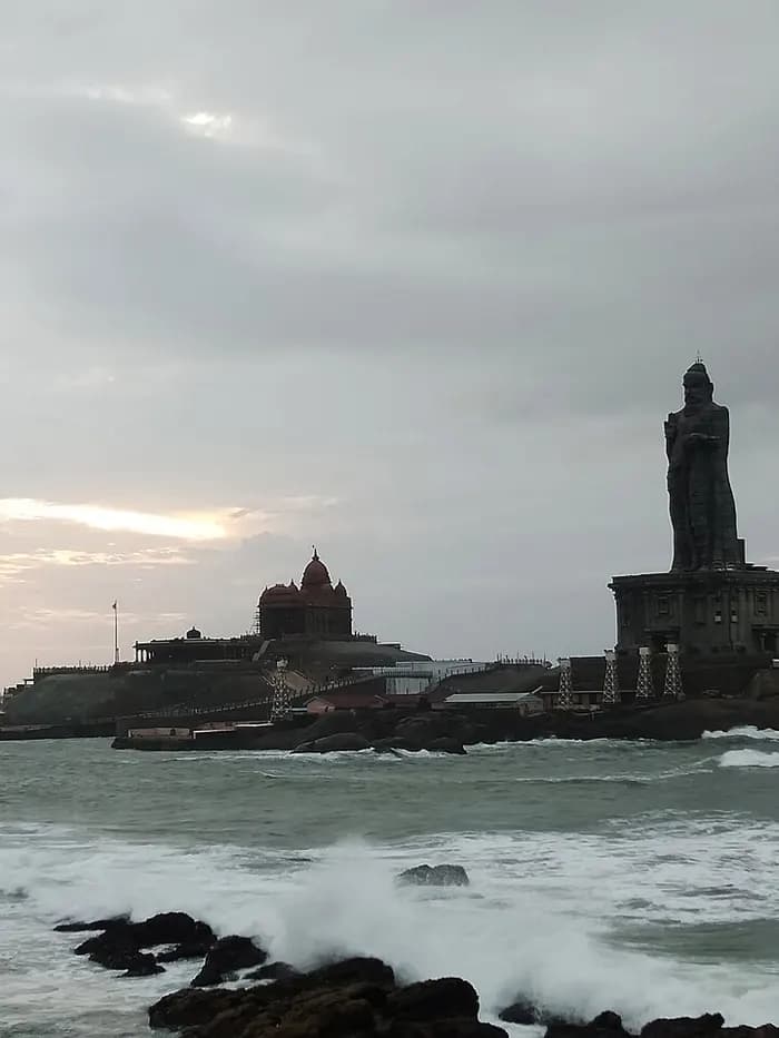 The Thiruvalluvar statue on its islet at Kanyakumari